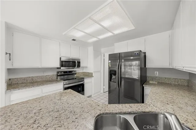 $899,000 | 415 Deerfield Avenue, Irvine, CA 92606