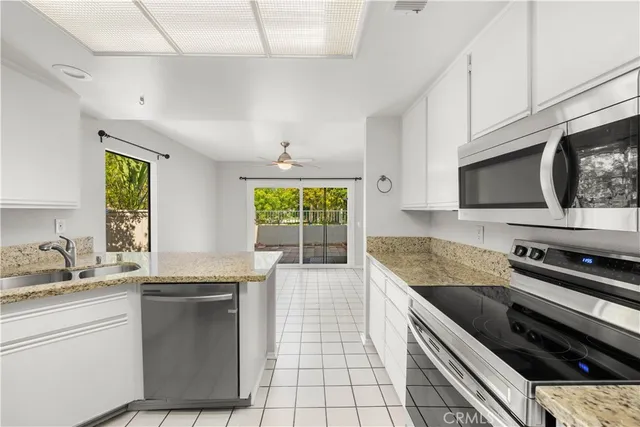 $899,000 | 415 Deerfield Avenue, Irvine, CA 92606