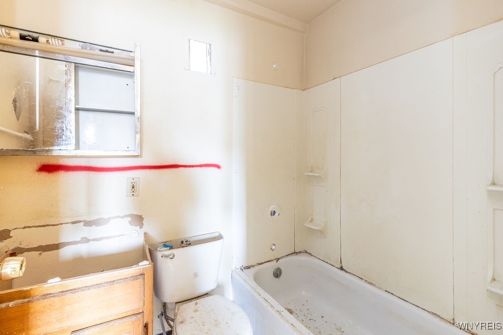 628 9th Street Niagara Falls, NY 14301 - Photo 15 of 47