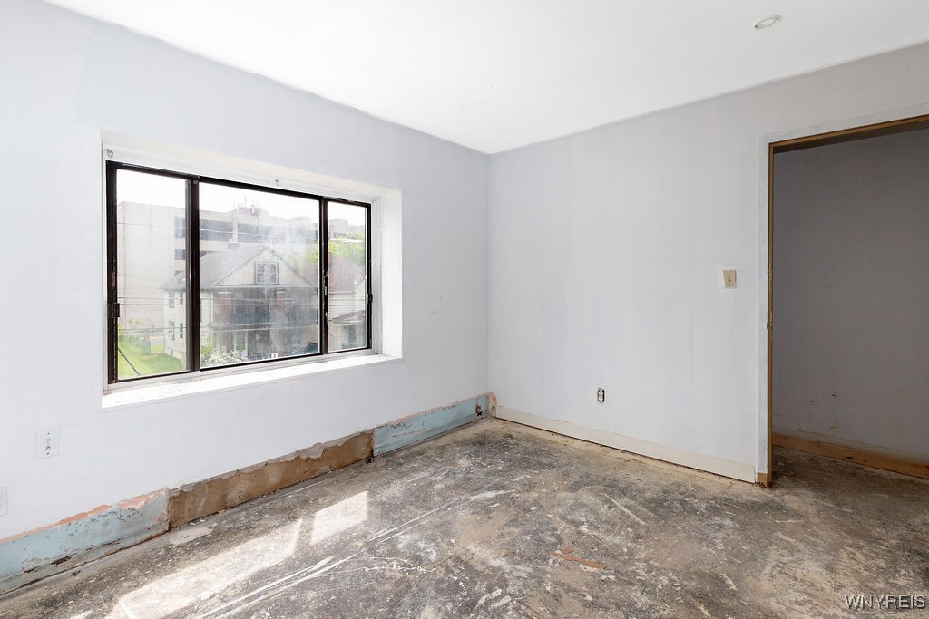 628 9th Street Niagara Falls, NY 14301 - Photo 20 of 47