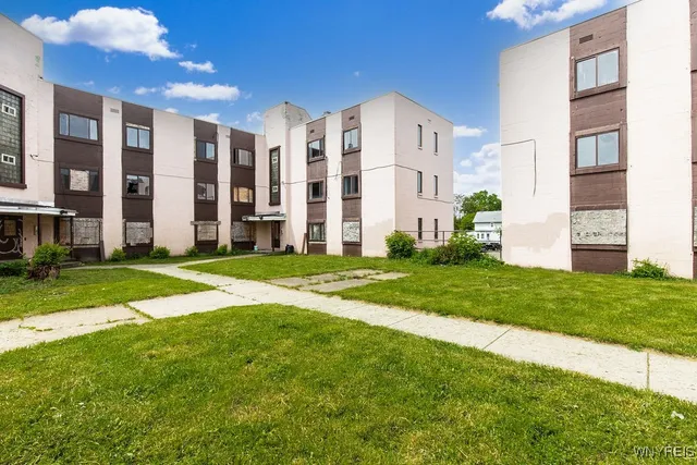 $1,430,000 | 628 9th Street, Niagara Falls, NY 14301