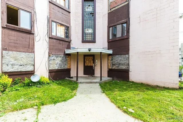 $1,430,000 | 628 9th Street, Niagara Falls, NY 14301