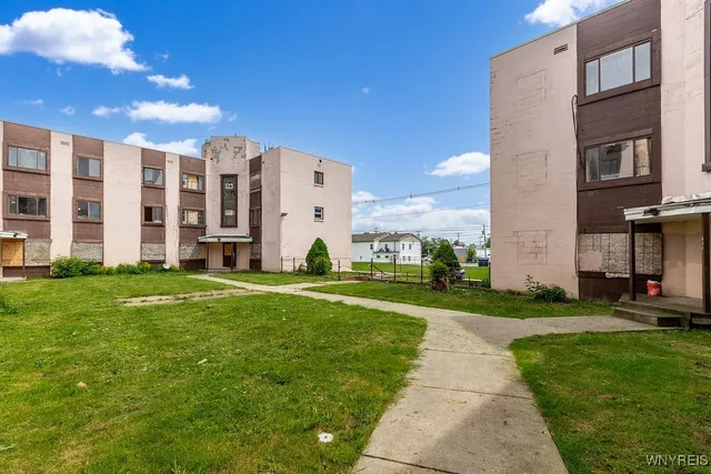 $1,430,000 | 628 9th Street, Niagara Falls, NY 14301