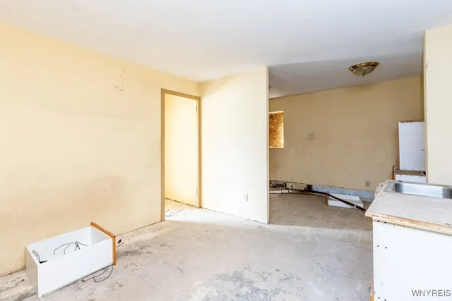 $1,430,000 | 628 9th Street, Niagara Falls, NY 14301