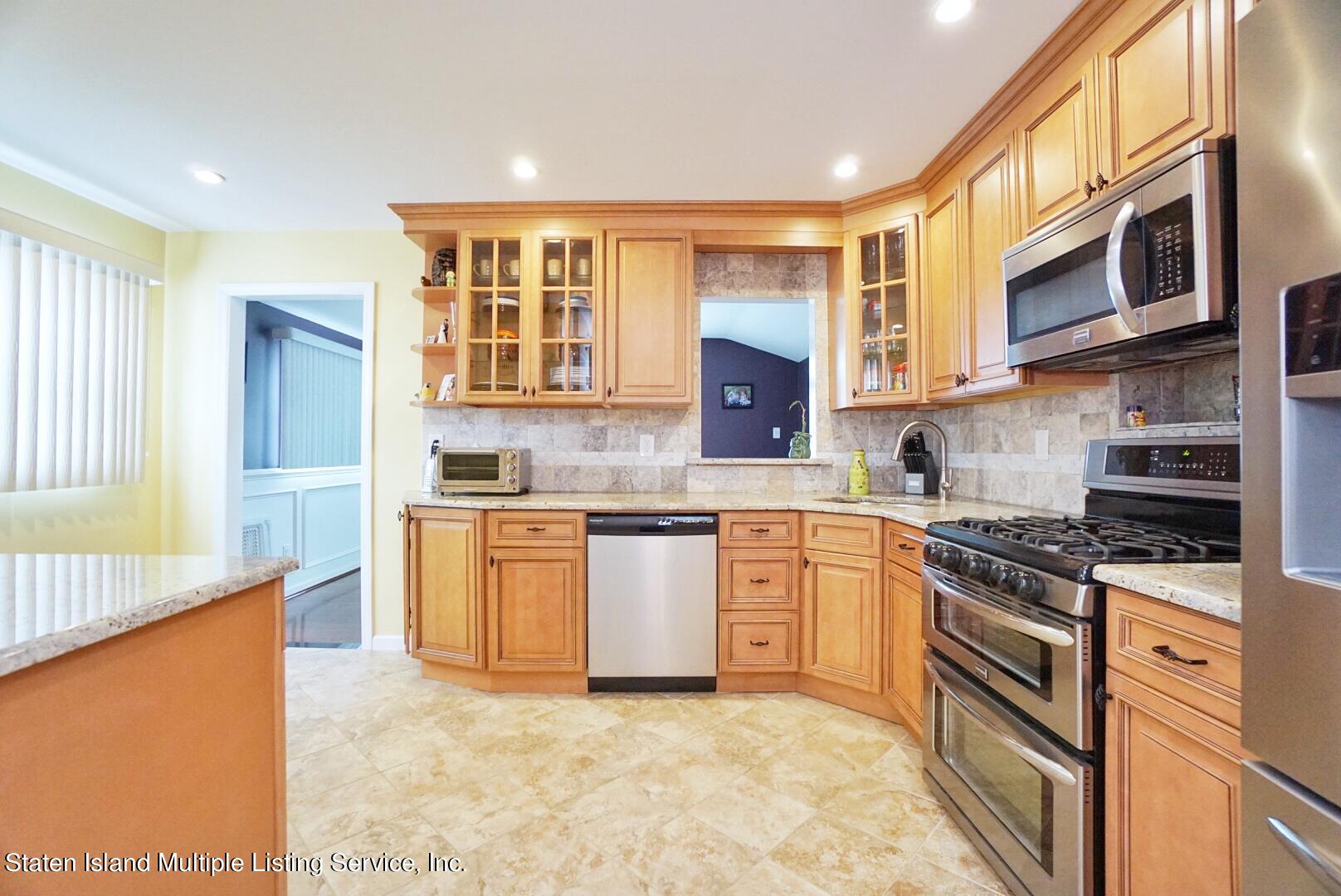 80 Rye Avenue Staten Island, NY 10312 - Photo 14 of 41 Photo May 10, 4 11 12 PM