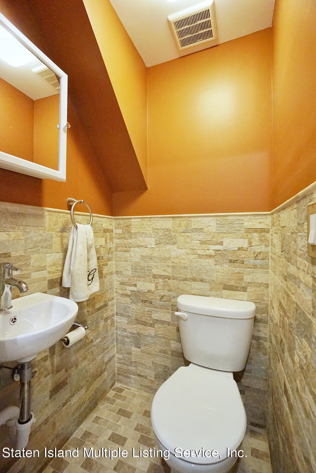 80 Rye Avenue Staten Island, NY 10312 - Photo 19 of 41 Photo May 10, 4 14 04 PM