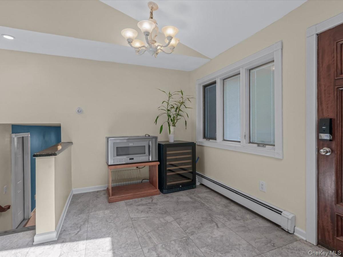 73 East Beach Promenade Lindenhurst, NY 11757 - Photo 9 of 37