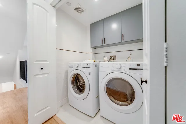 $5,250 | 4866 1/2 Pickford Street, Los Angeles, CA 90019