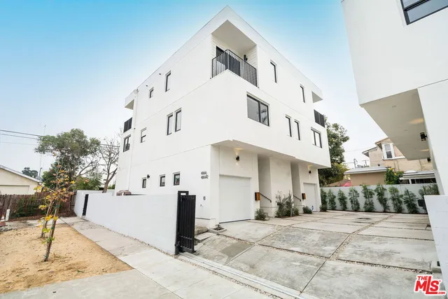$5,250 | 4866 1/2 Pickford Street, Los Angeles, CA 90019