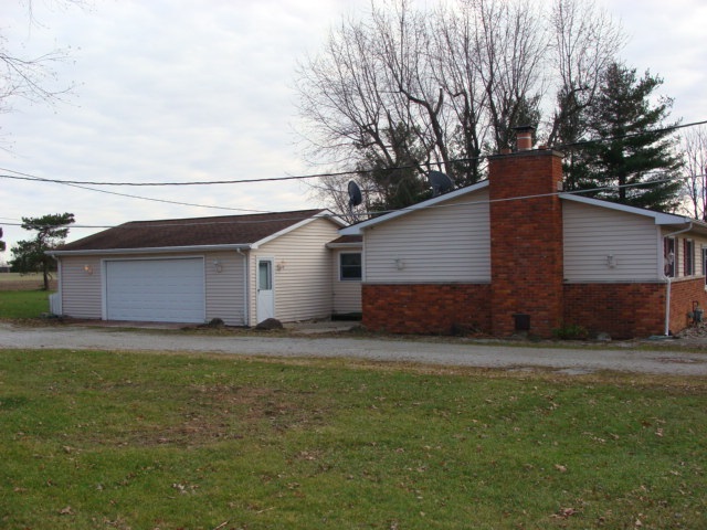 6436 Schwartz Road Fort Wayne, IN 46835 - Photo 4 of 26 Gallery Image 4