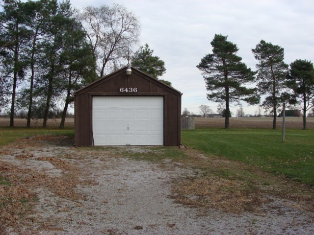 6436 Schwartz Road Fort Wayne, IN 46835 - Photo 6 of 26 Gallery Image 6