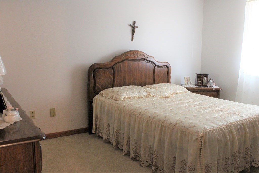 47 Evergreen Road Attleboro, MA 02703 - Photo 13 of 20 Gallery Image 13