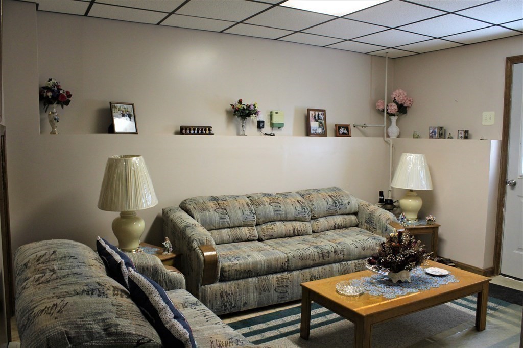 47 Evergreen Road Attleboro, MA 02703 - Photo 14 of 20 Gallery Image 14