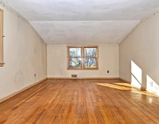 29 Robin Road Westborough, MA 01581 - Photo 20 of 30 Gallery Image 20