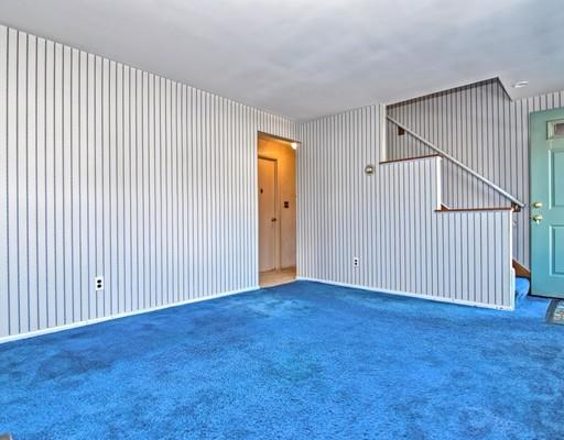 29 Robin Road Westborough, MA 01581 - Photo 4 of 30 Gallery Image 4