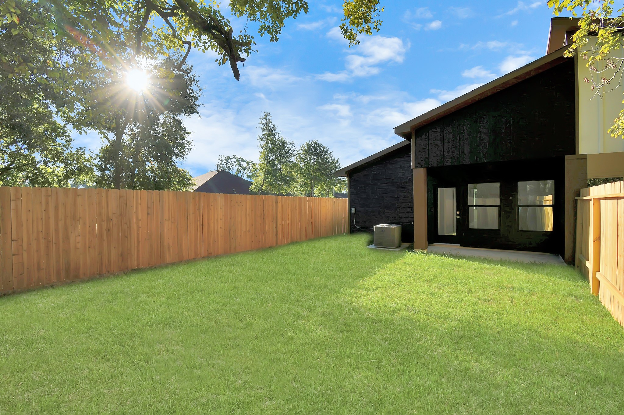 8109 Hamlet Street Houston, TX 77078 - Photo 50 of 50 a view of a back yard