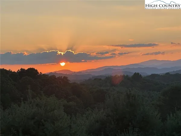 $469,000 | 98 New Ridge Lane, Piney Creek, NC 28663