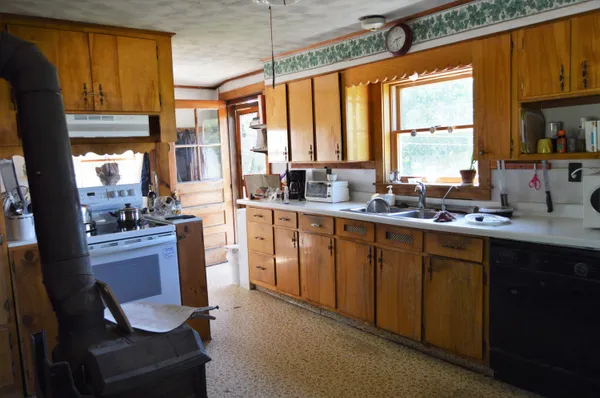 $775,000 | 2 Swan Lake Avenue, Belfast, ME 04915