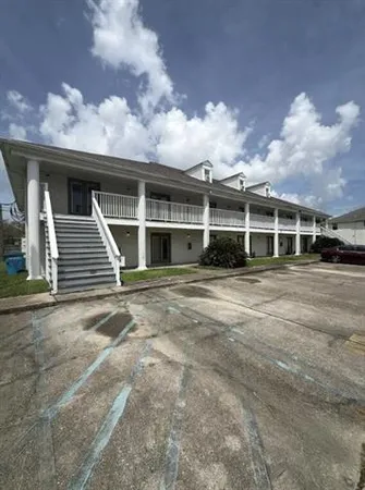 $1,050 | 76 Carriage Lane, Unit 7, Destrehan, LA 70047
