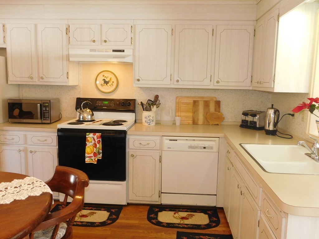 27 Myles Road Peabody, MA 01960 - Photo 8 of 23 Gallery Image 8