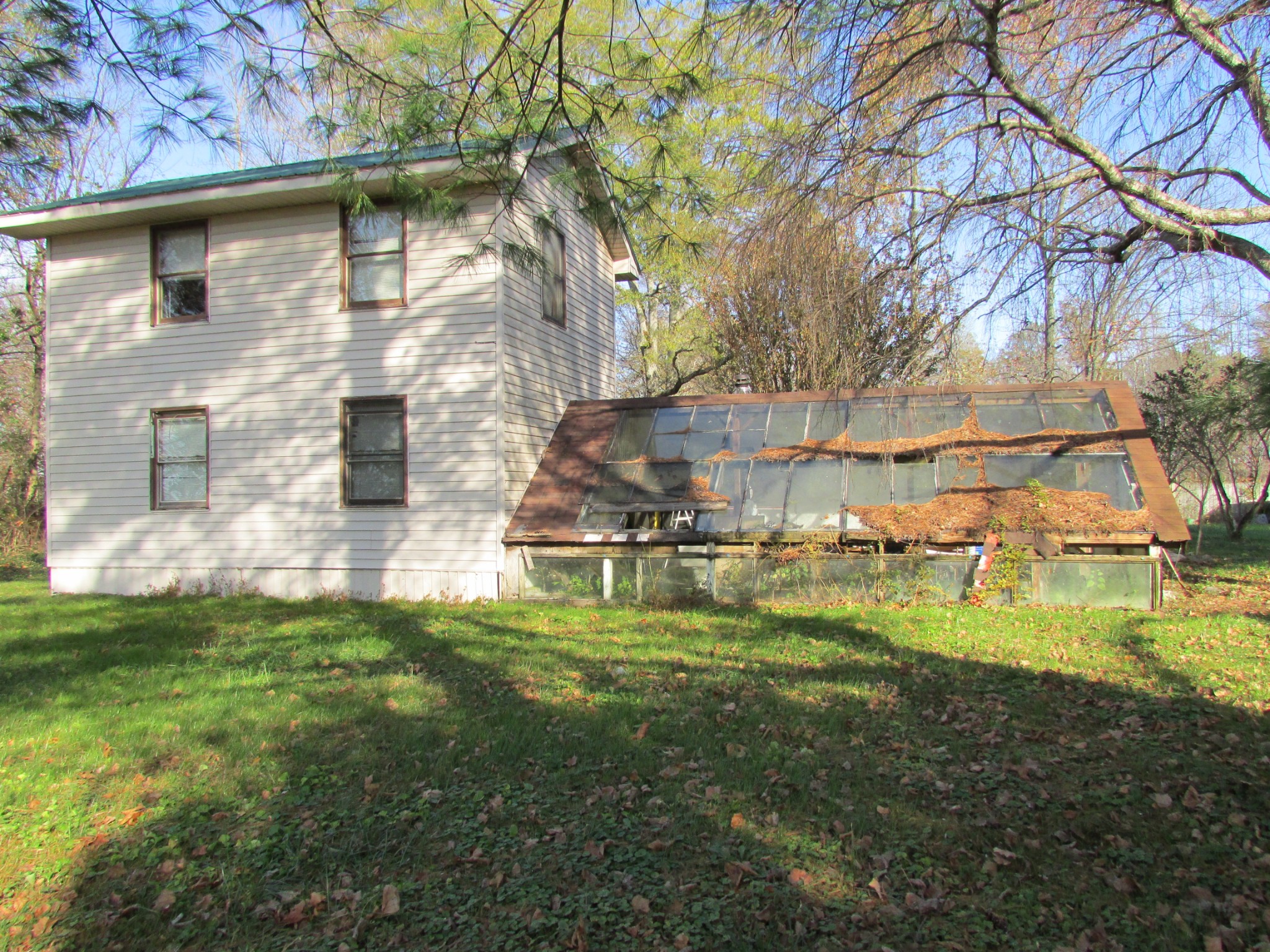 111 Howard Carr Road Manchester, TN 37355 - Photo 19 of 21 a backyard of a house with table and chairs