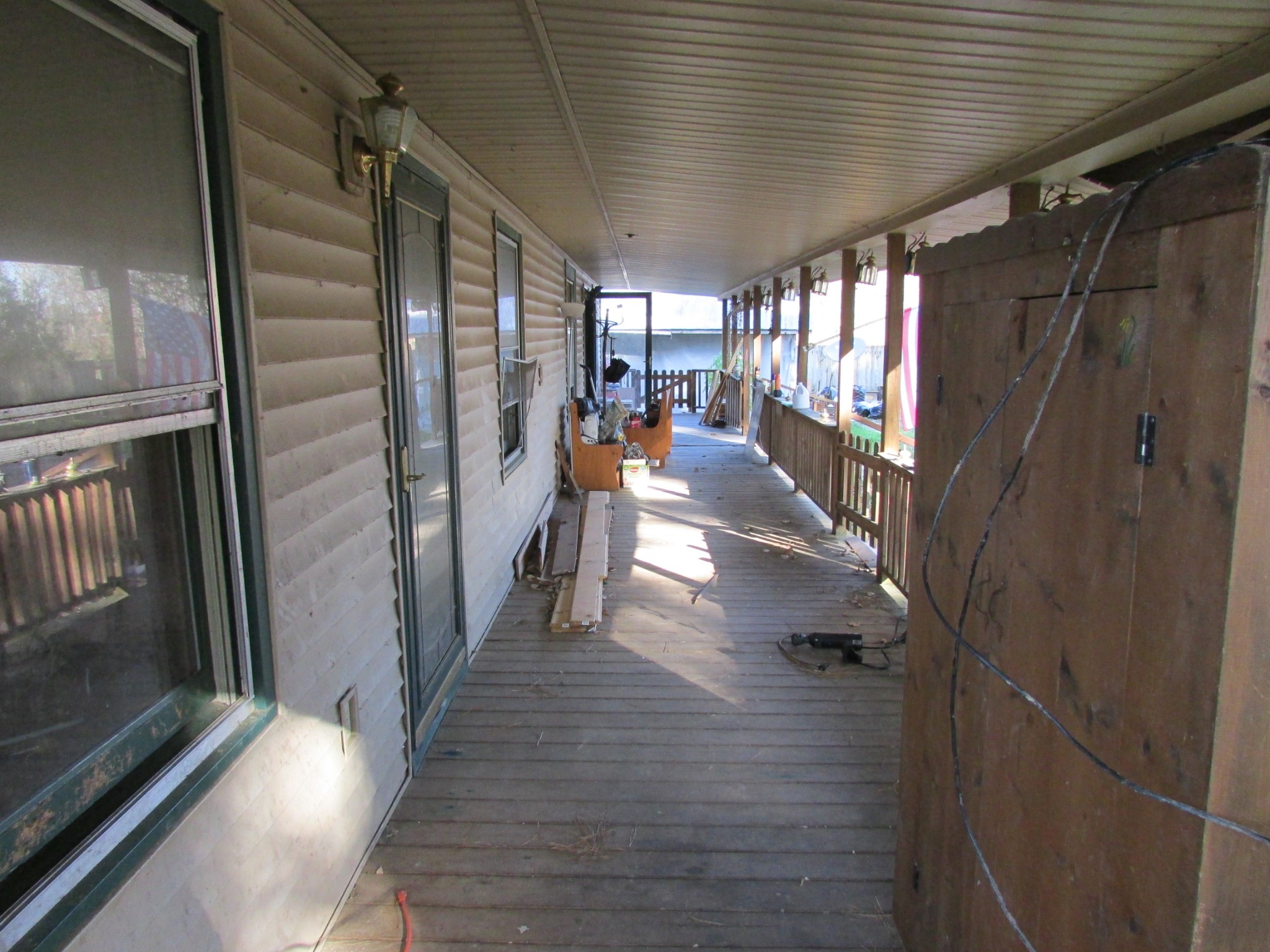 111 Howard Carr Road Manchester, TN 37355 - Photo 10 of 21 a hallway with wooden floor