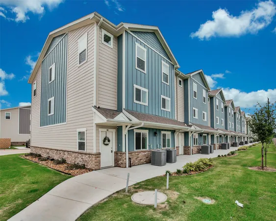 $1,675 | 21155 Gosling Road, Unit 30D, Spring, TX 77388