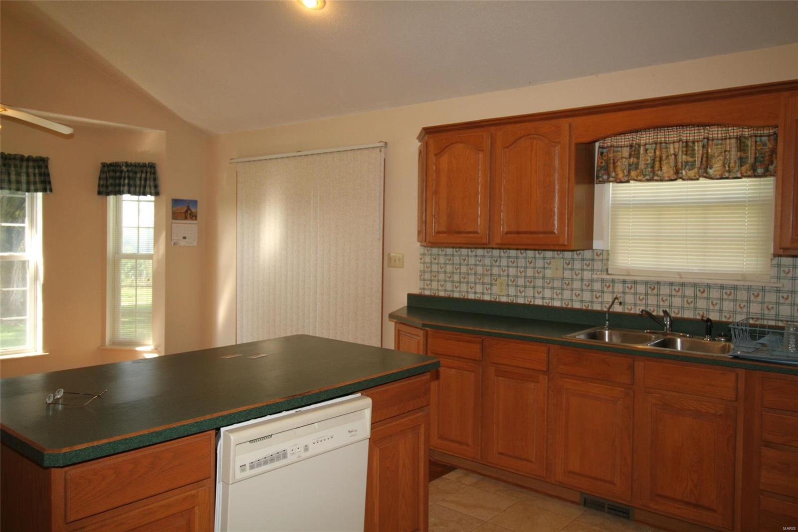4347 Bodes Lane Chester, IL 62233 - Photo 14 of 56