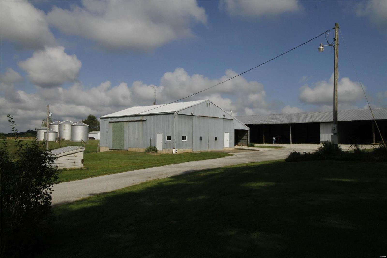 4347 Bodes Lane Chester, IL 62233 - Photo 38 of 56