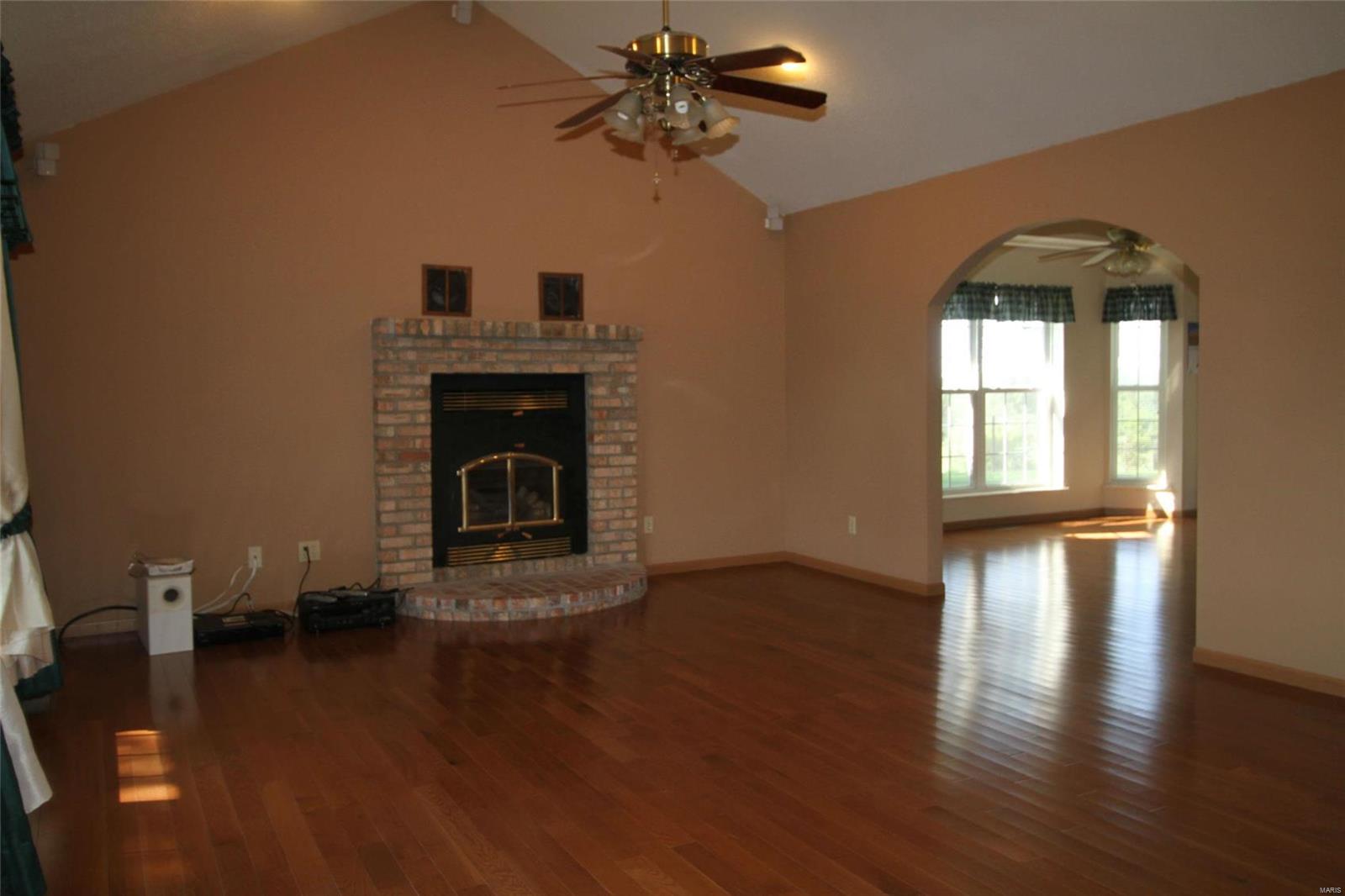 4347 Bodes Lane Chester, IL 62233 - Photo 10 of 56