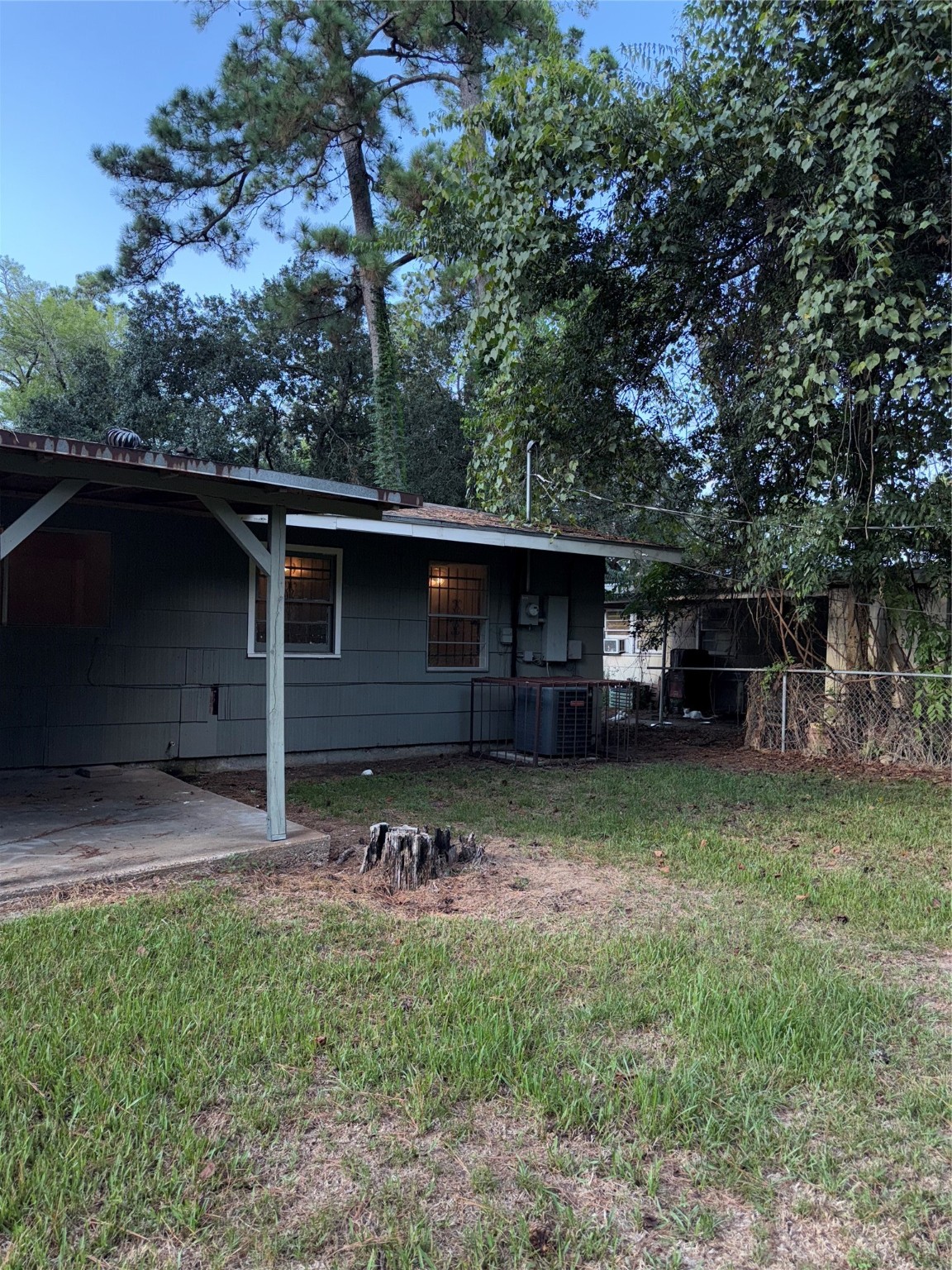 5335 Landry Lane Beaumont, TX 77708 - Photo 21 of 22 PARTIAL VIEW OF BACKYARD.