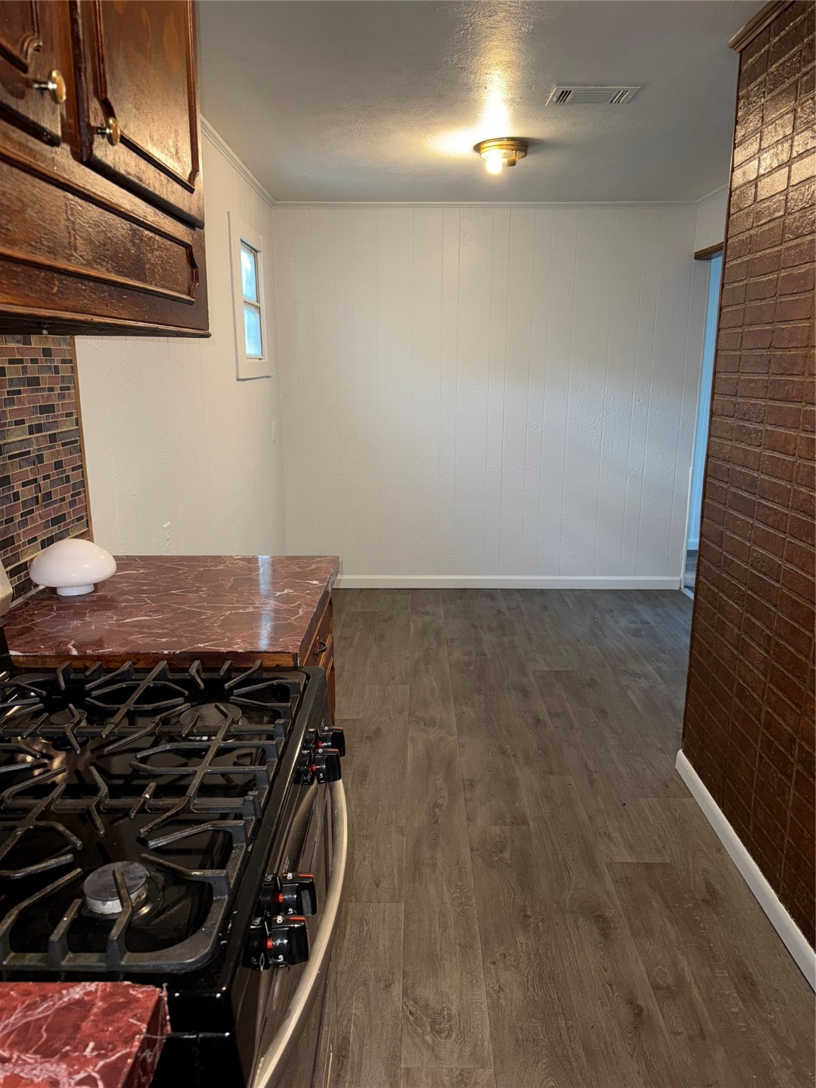 5335 Landry Lane Beaumont, TX 77708 - Photo 6 of 22 VIEW FROM KITCHEN TOWARD BREAKFAST NOOK.