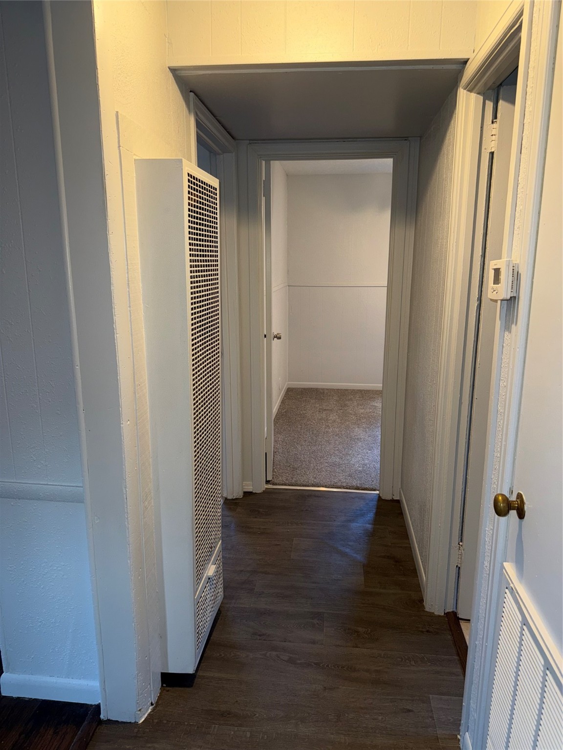 5335 Landry Lane Beaumont, TX 77708 - Photo 9 of 22 HALLWAY BETWEEN BEDROOMS & BATHROOM.