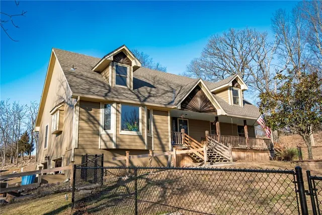 $575,000 | 33108 East Hammond Road, Lone Jack, MO 64070