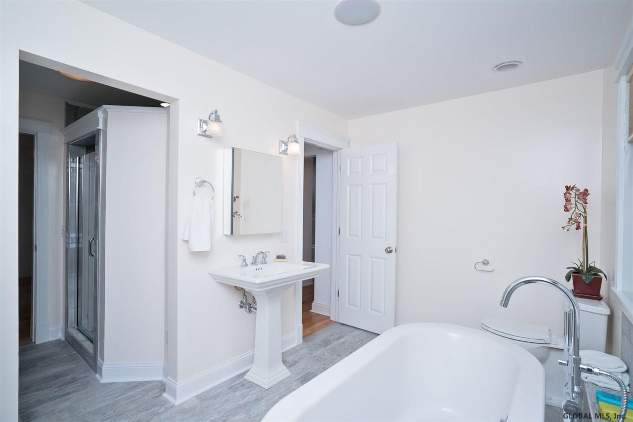 257 Lake Road Ballston, NY 12019 - Photo 10 of 25 Photo 10