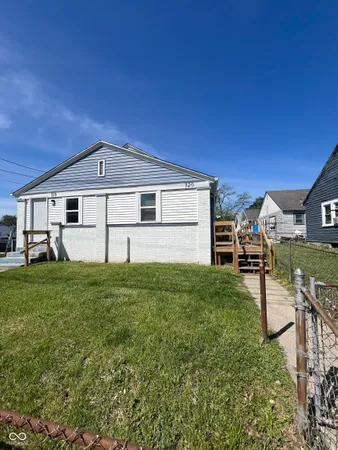 $525 | 320 North Sherman Drive, Unit A, Indianapolis, IN 46201