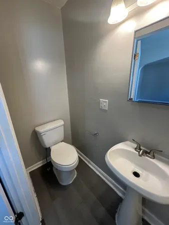 $525 | 320 North Sherman Drive, Unit A, Indianapolis, IN 46201