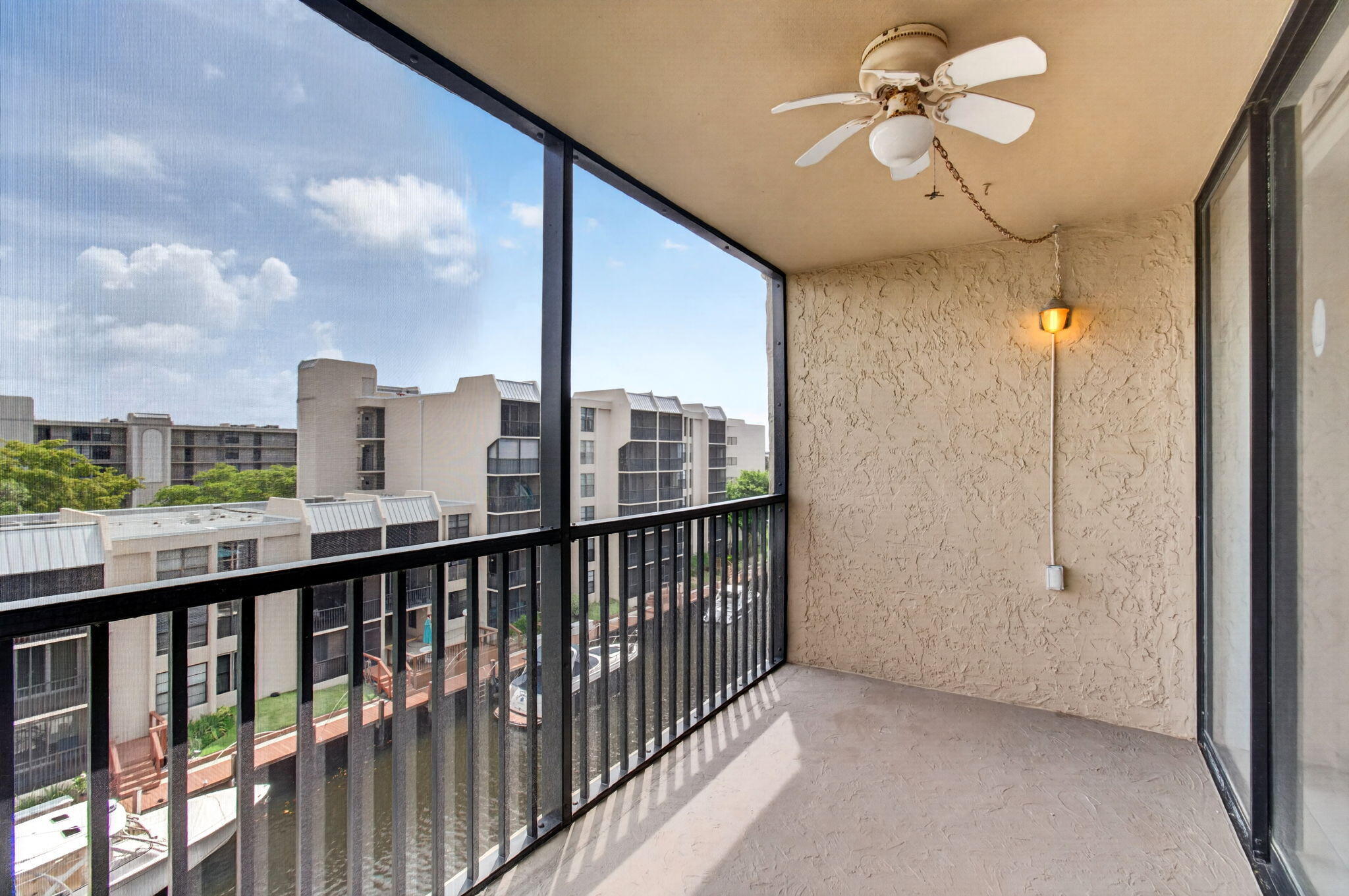 12 Royal Palm Way, Unit 501 Boca Raton, FL 33432 - Photo 31 of 53 39-web-or-mls-DSC_5812