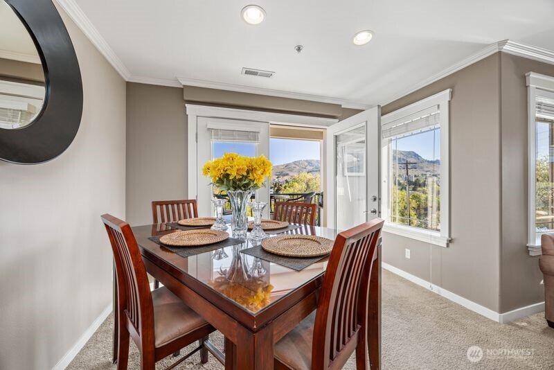 230 East Farnham Avenue, Unit C3 Chelan, WA 98816 - Photo 9 of 35