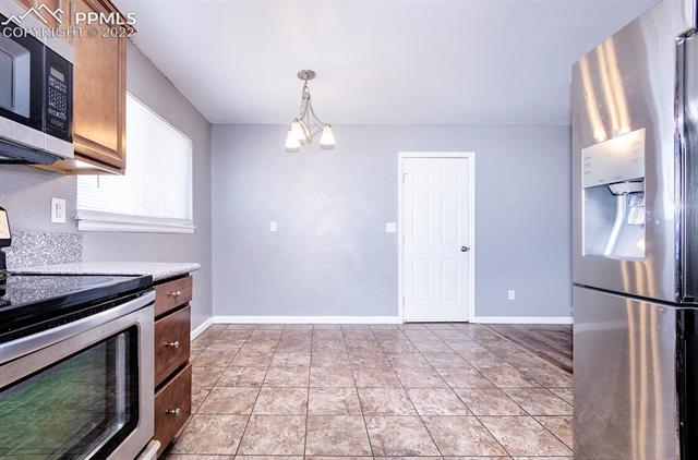 1715 Barkley Road Colorado Springs, CO 80906 - Photo 12 of 27