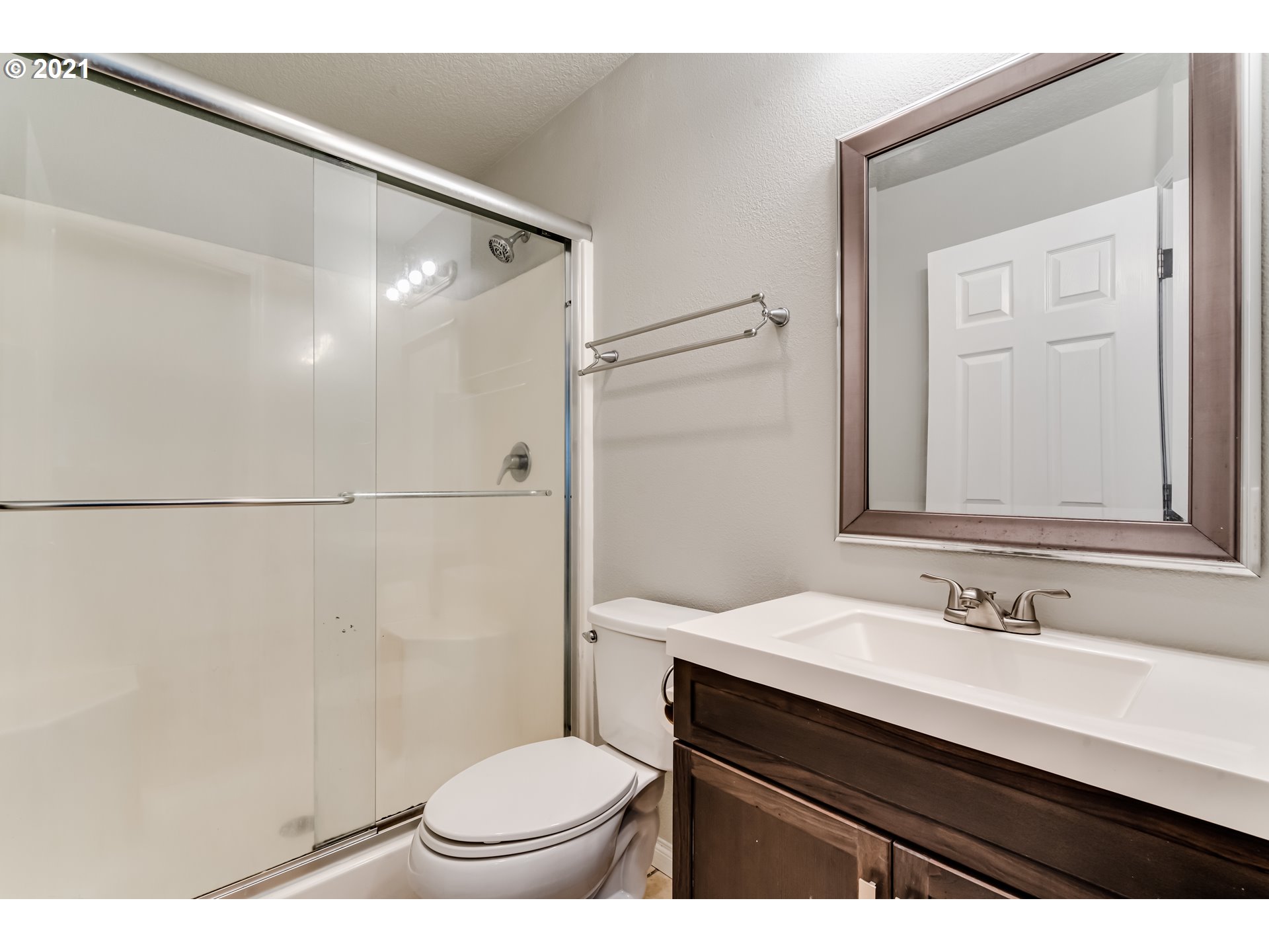 24797 Sertic Road Veneta, OR 97487 - Photo 14 of 32 Gallery Image 14