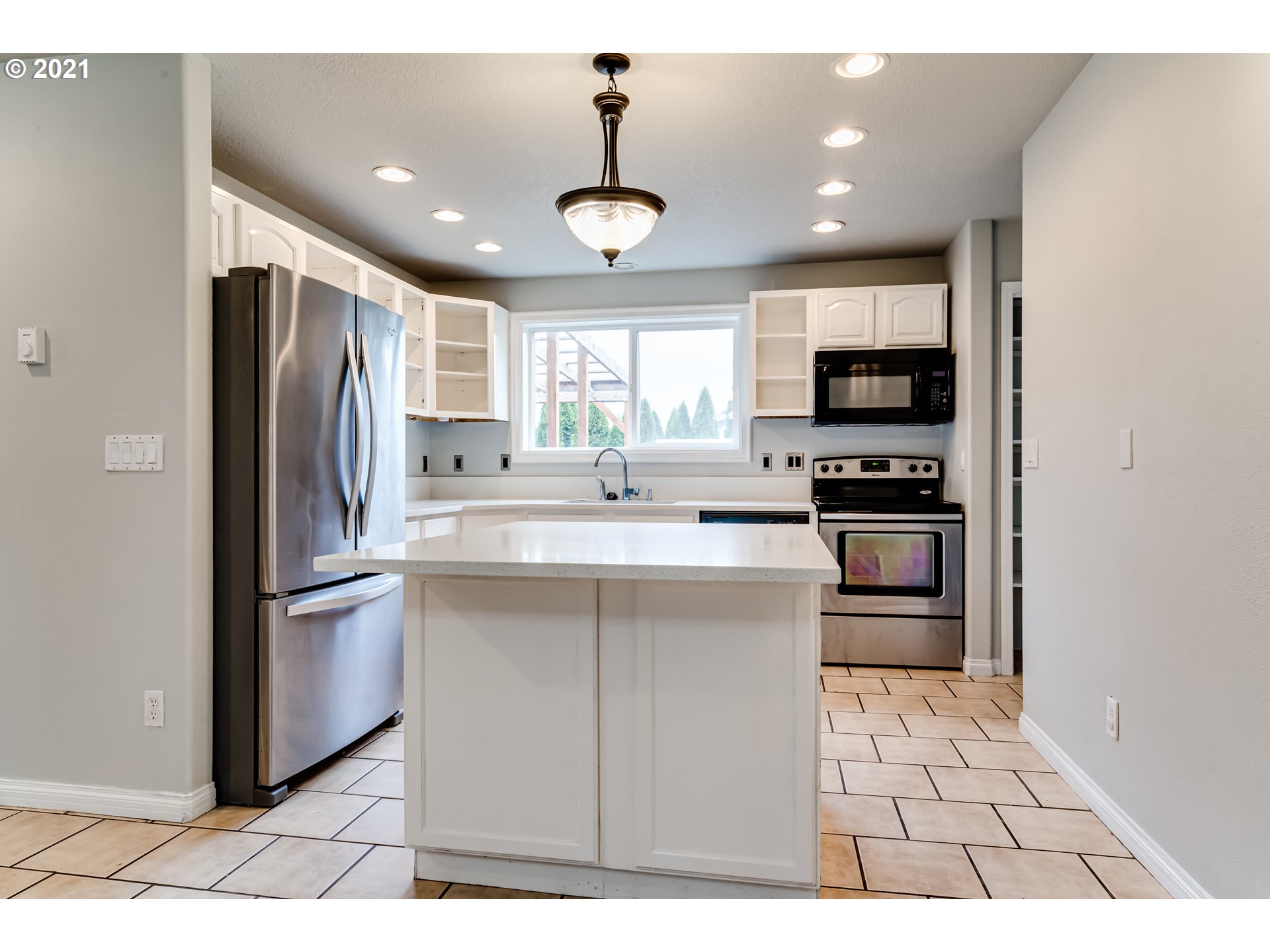 24797 Sertic Road Veneta, OR 97487 - Photo 10 of 32 Gallery Image 10