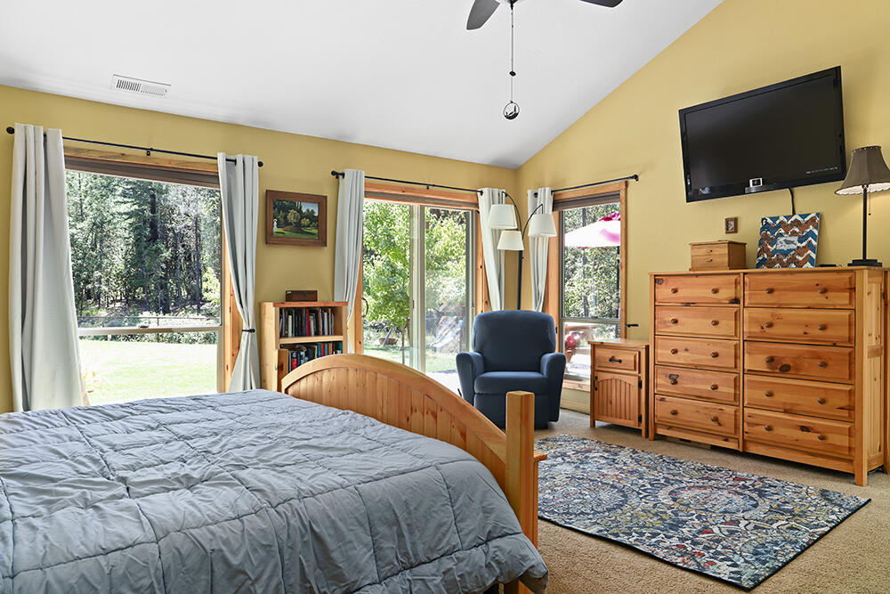 141 Warren Road Selma, OR 97538 - Photo 17 of 52 15