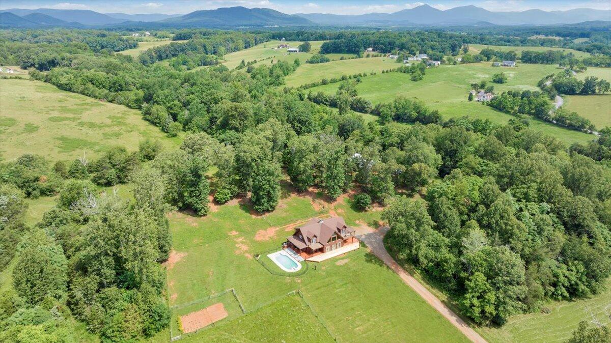 1769 Scenic View Road Moneta, VA 24121 - Photo 91 of 104 089-DJI_20250618170508_0013_D