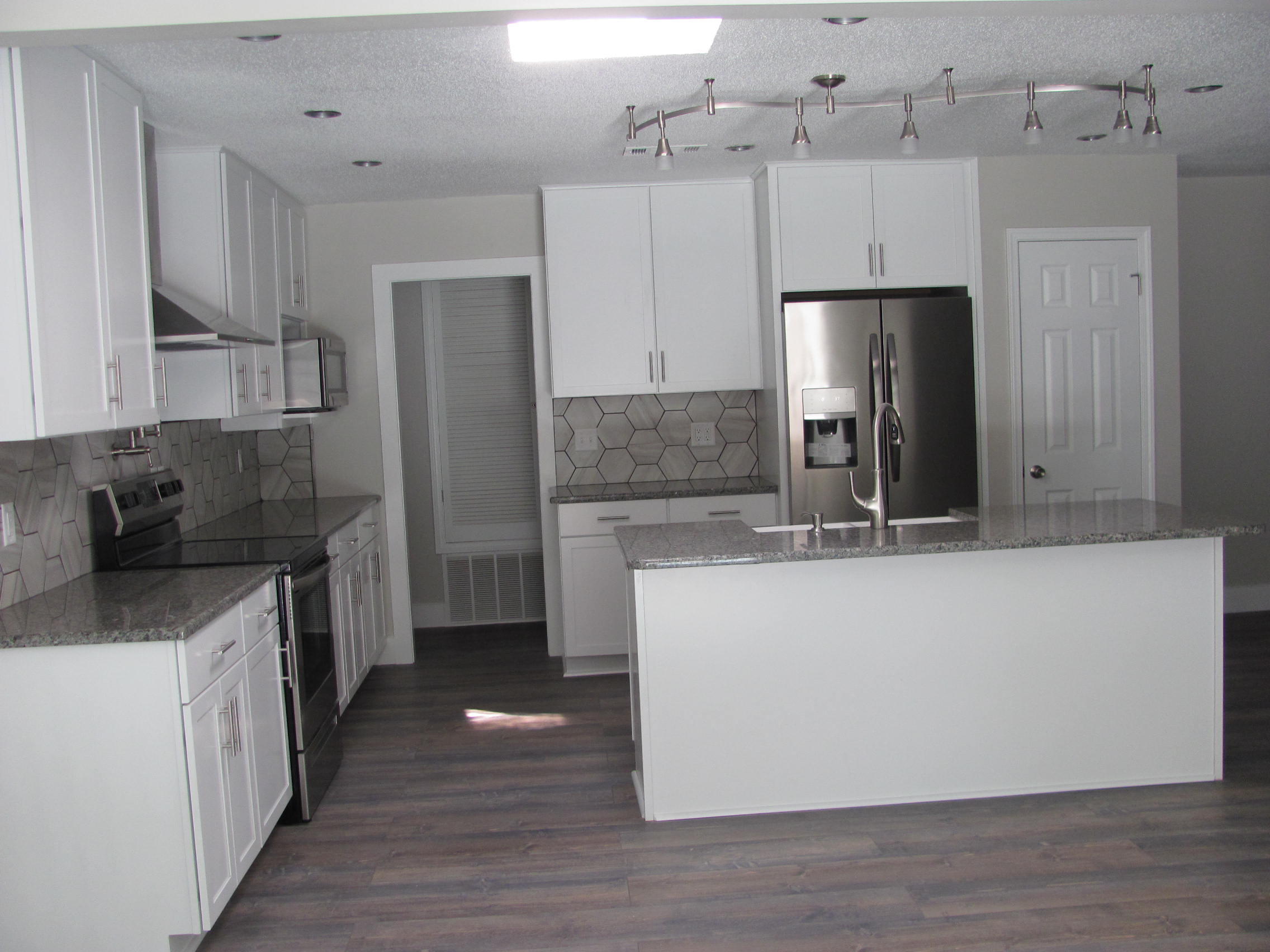 22 Mooney Road Northeast Fort Walton Beach, FL 32547 - Photo 4 of 22 IMG_2913