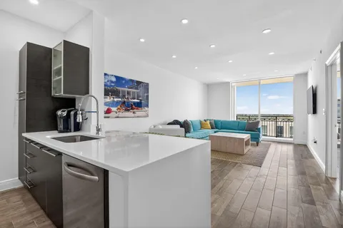 $550,000 | 550 Okeechobee Boulevard, Unit 1221, West Palm Beach, FL 33401