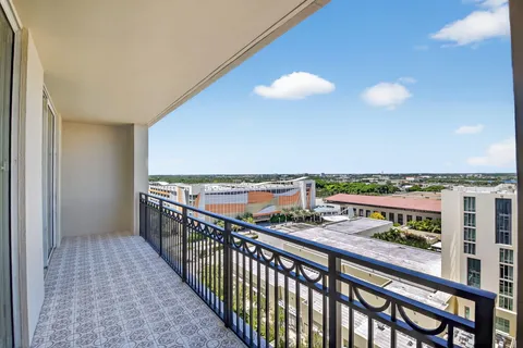 $550,000 | 550 Okeechobee Boulevard, Unit 1221, West Palm Beach, FL 33401