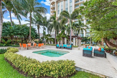 $550,000 | 550 Okeechobee Boulevard, Unit 1221, West Palm Beach, FL 33401