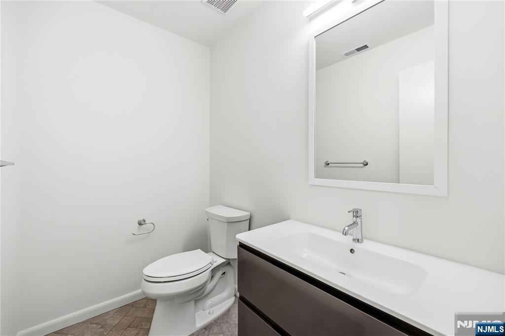 319 Gorge Road, Unit C0007 Cliffside Park, NJ 07010 - Photo 16 of 29