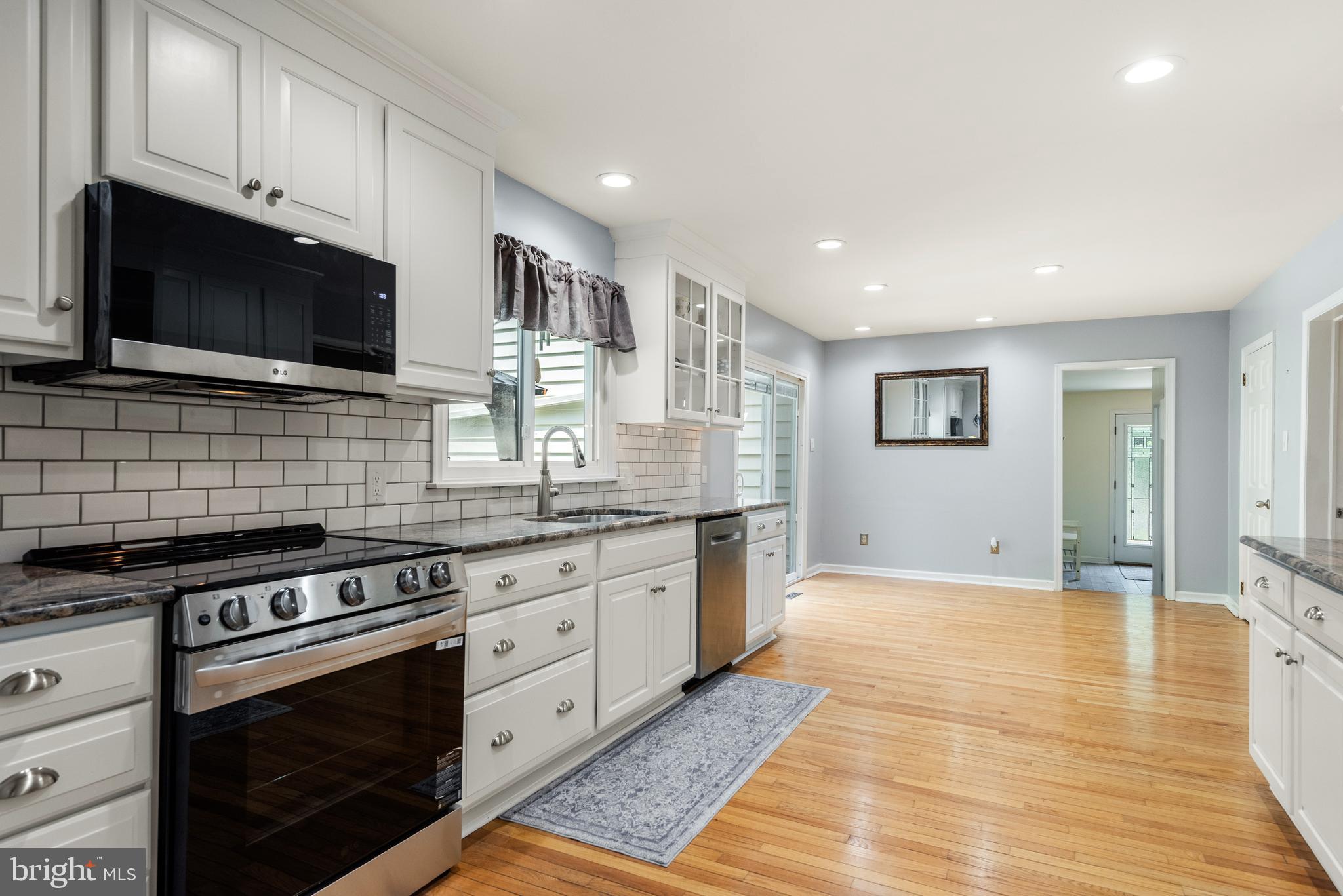 691 Twinbridge Drive Wayne, PA 19087 - Photo 12 of 38